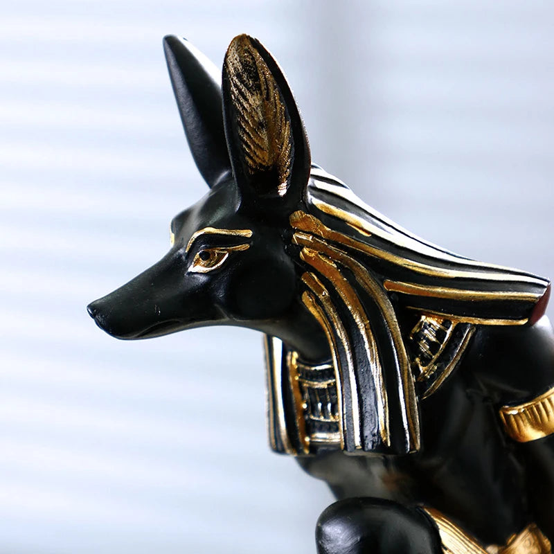 NORTHEUINS Hars Anubis Hond God Wijnrek Beeldjes Bastet Fles Houder Egypte Standbeeld Restaurant Kast Tafelblad Decor Item