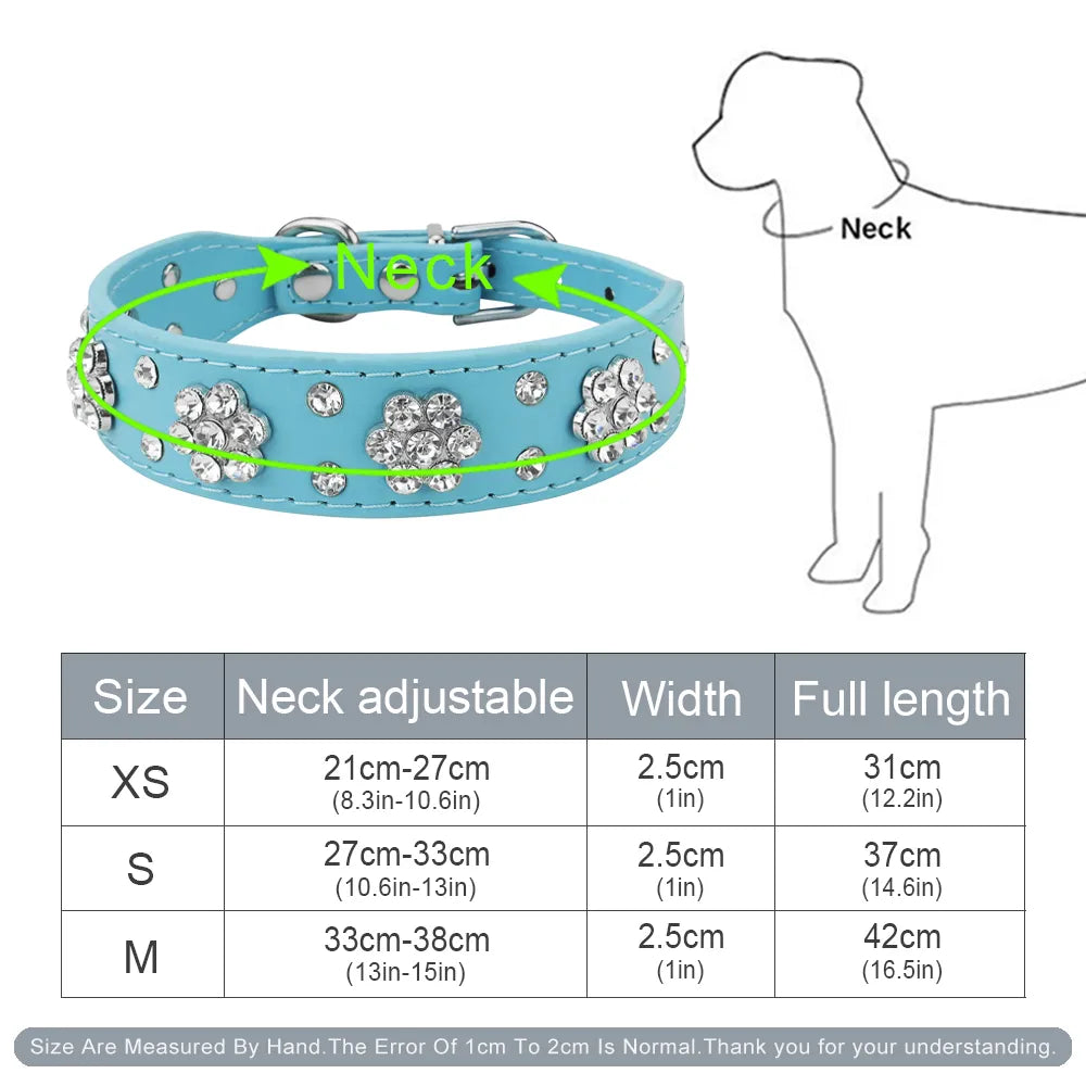 Glanzend strass huisdierhalsband Verstelbare lederen halsband Sterk en duurzaam met strass-pruimen voor kleine grote honden en katten